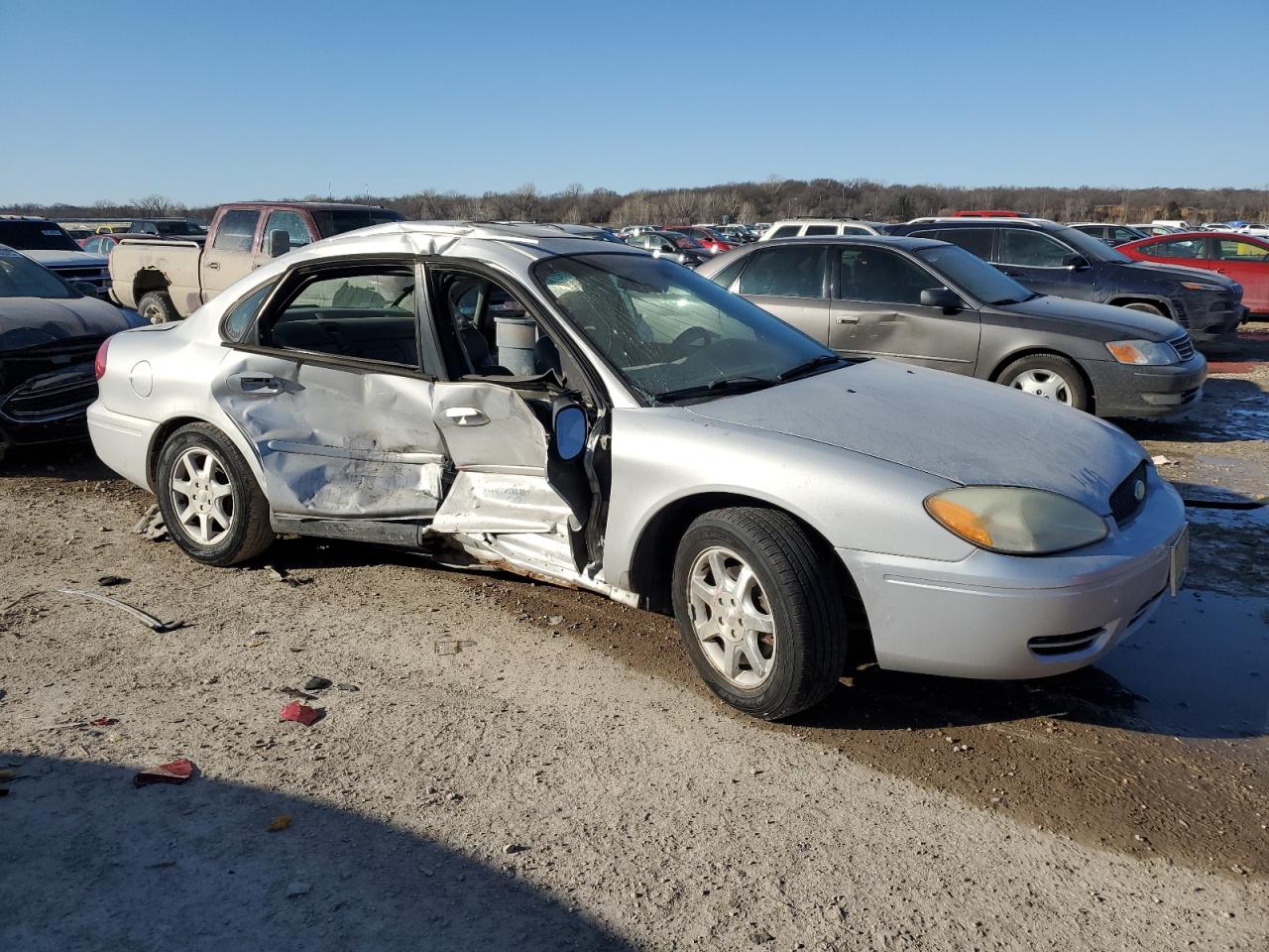 2006 Ford Taurus - Image 4