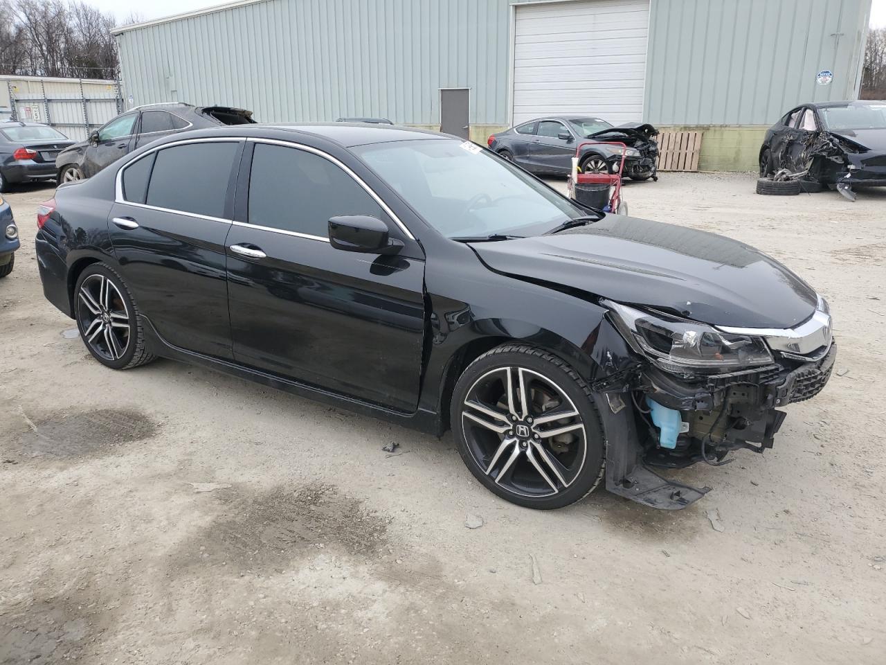 2017 Honda Accord - Image 4