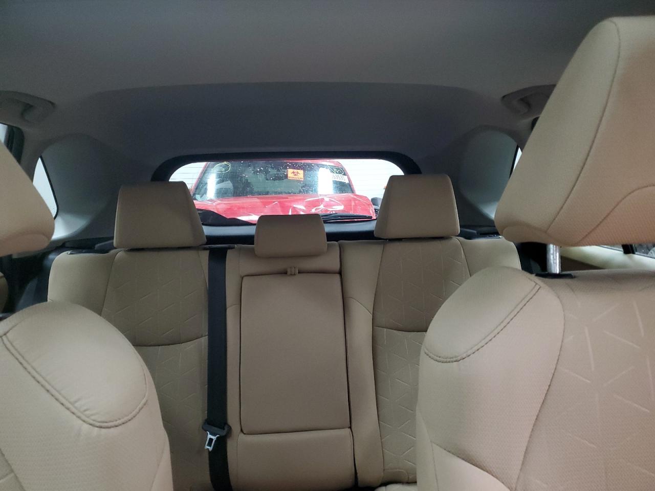 2022 Toyota RAV 4 - Image 10