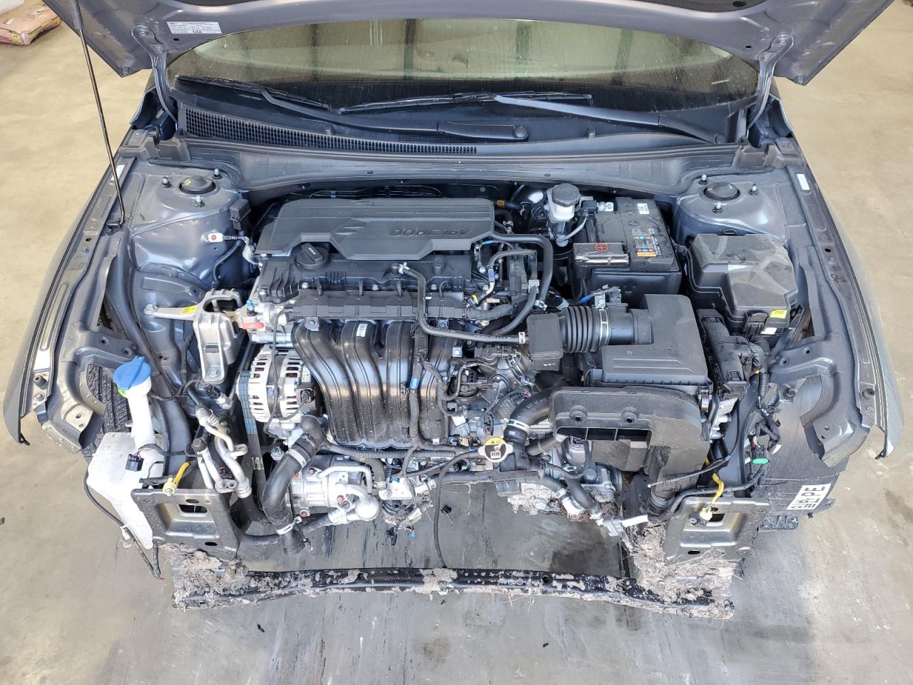 2024 Hyundai Elantra - Image 11