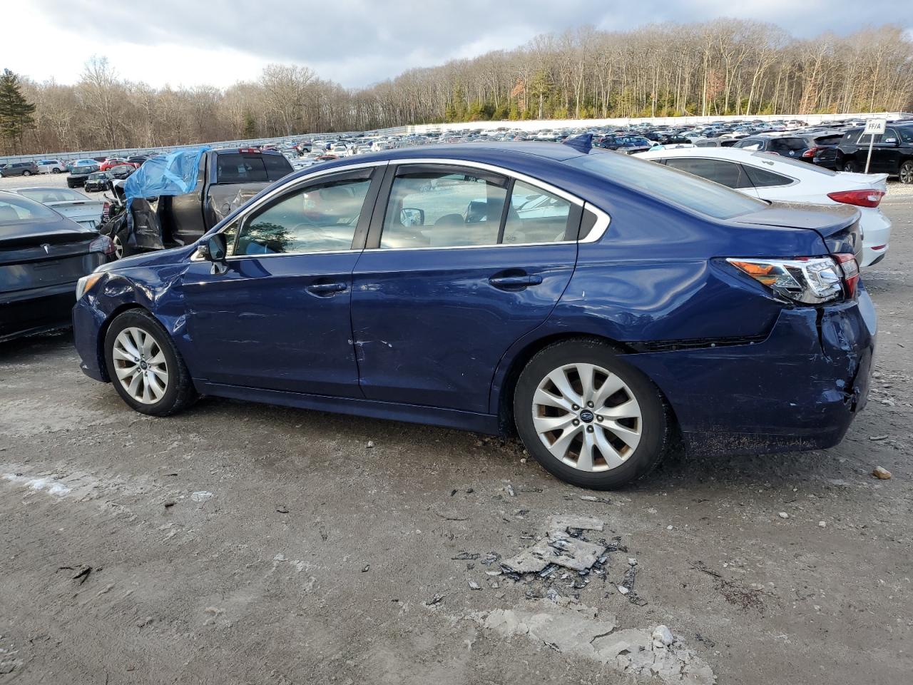 2017 Subaru Legacy - Image 2
