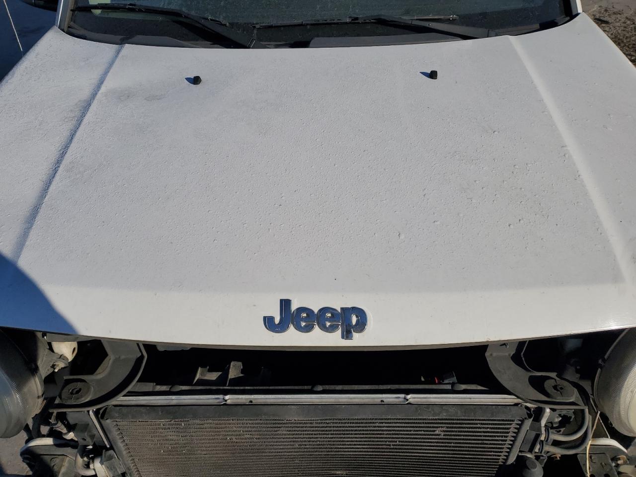 2013 Jeep Liberty (Patriot) - Image 11