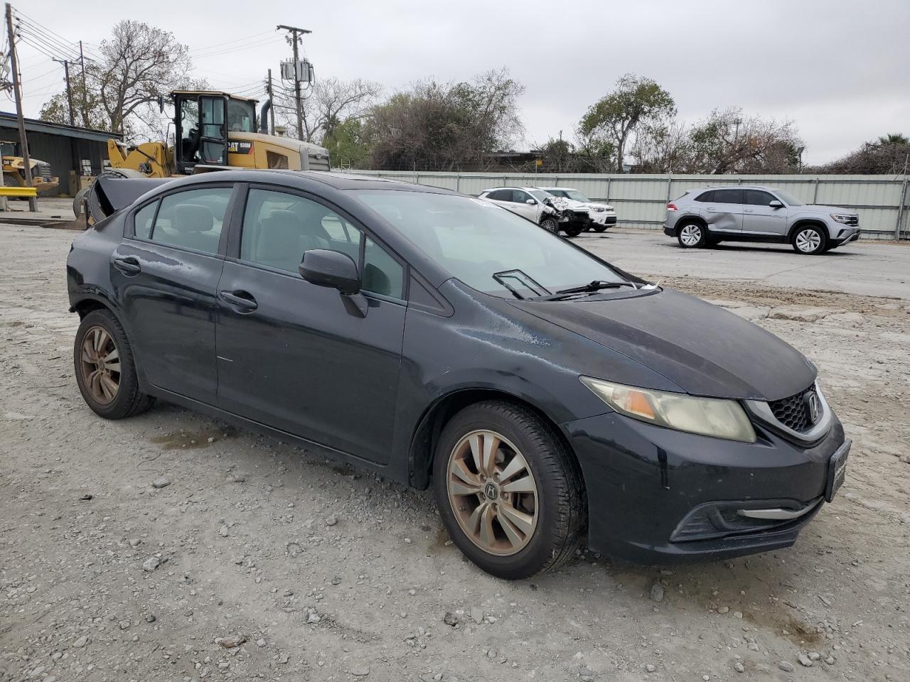 VIN 2HGFB2F82DH531846 2013 HONDA CIVIC no.4