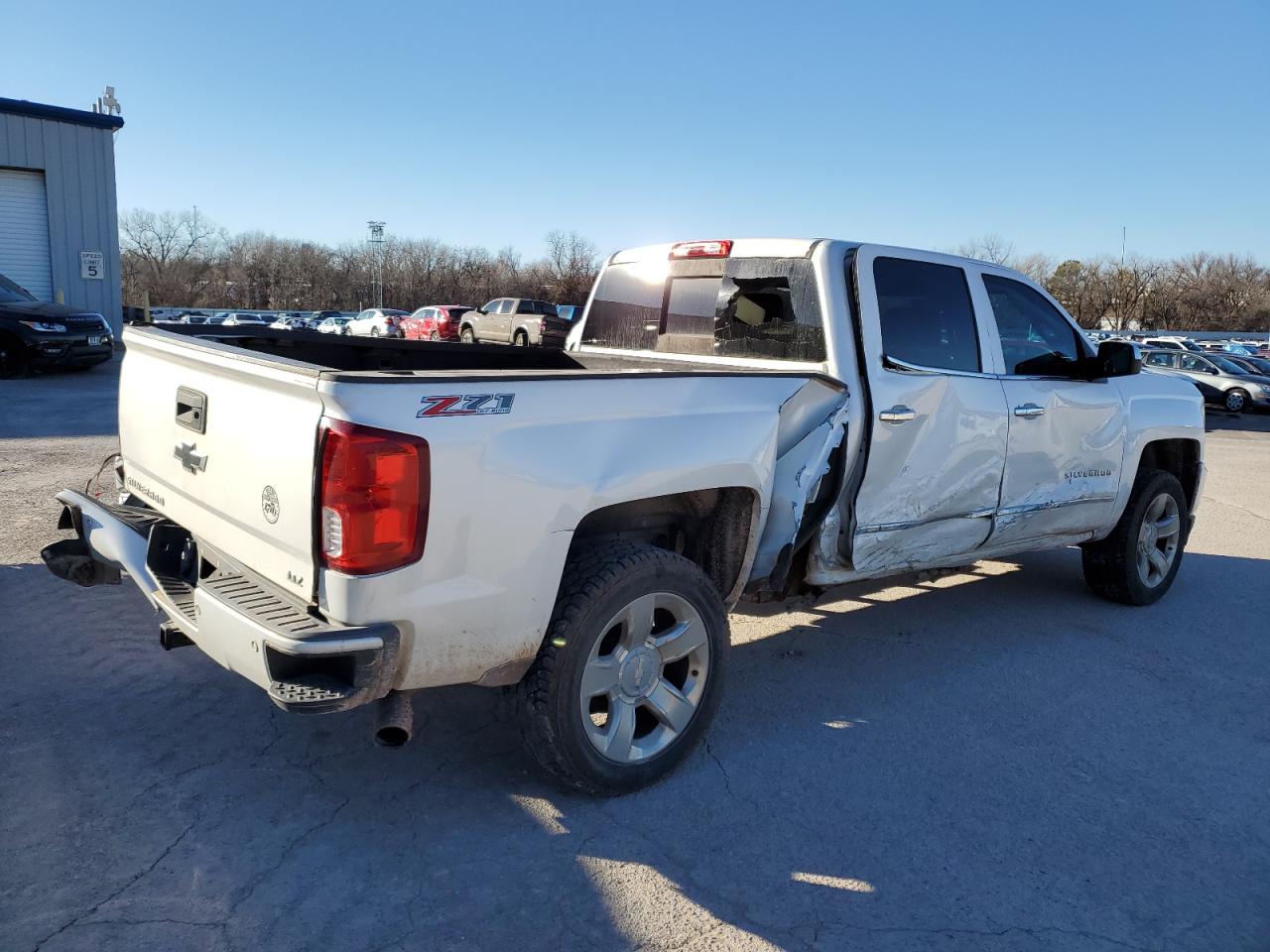 2016 Chevrolet Silverado - Image 3