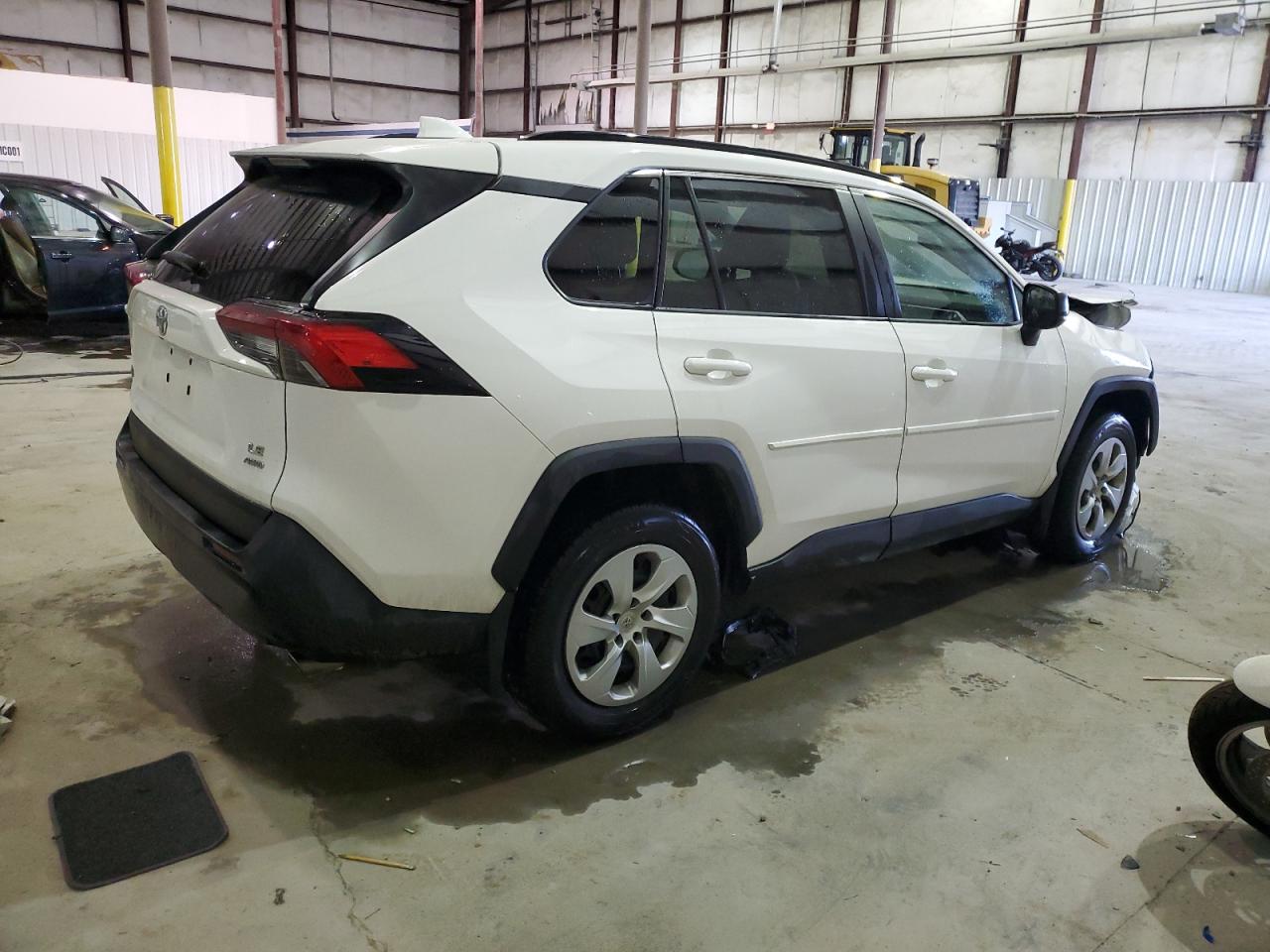 2021 Toyota RAV 4 - Image 3