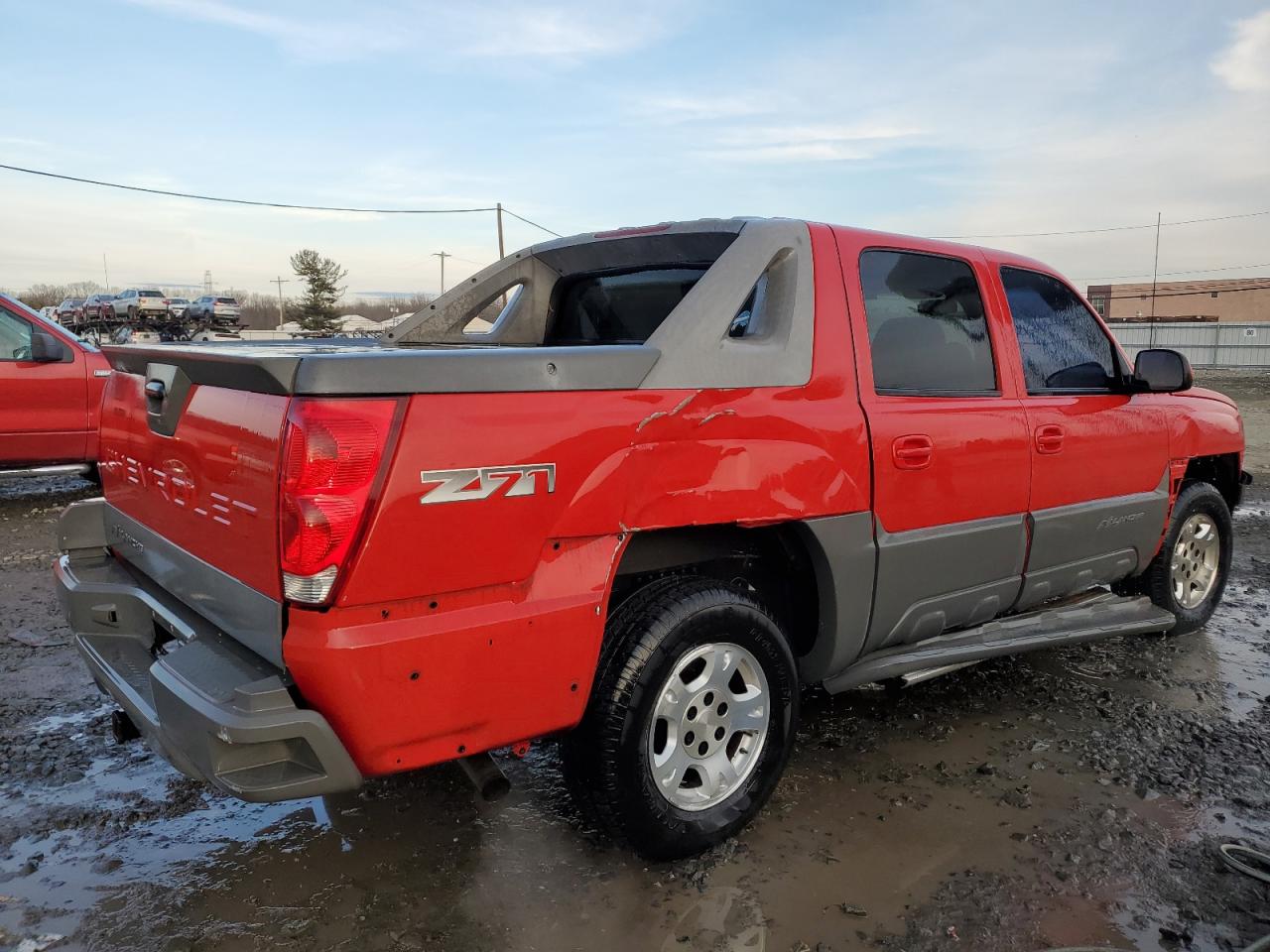 2002 Chevrolet Avalanche - Image 3