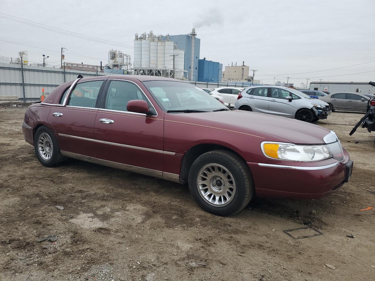 1998 Lincoln Town Car - Image 4