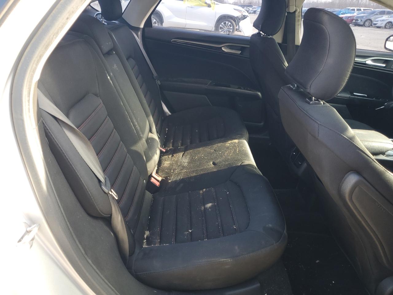 2016 Ford Fusion - Image 10