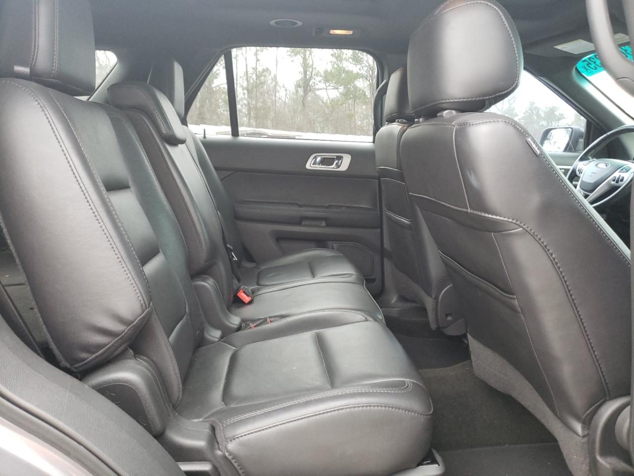 2014 Ford Explorer - Image 12