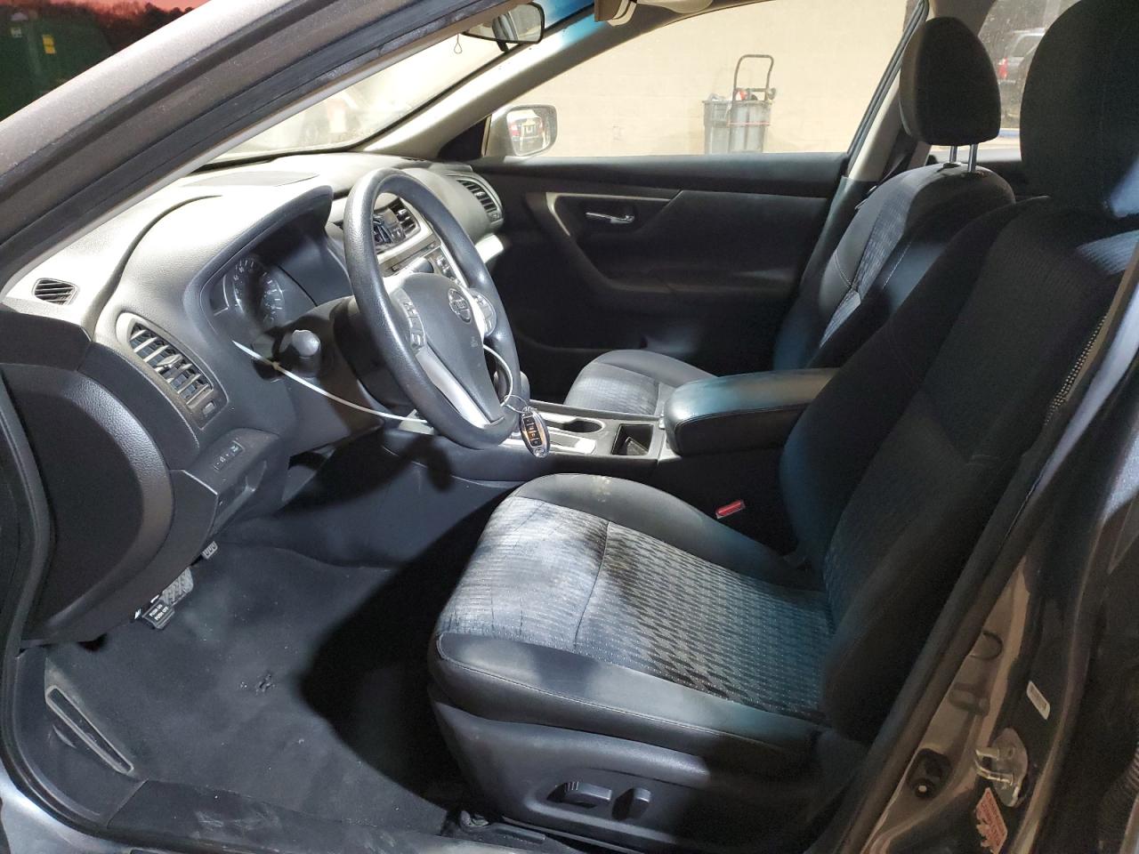 2017 Nissan Altima - Image 7
