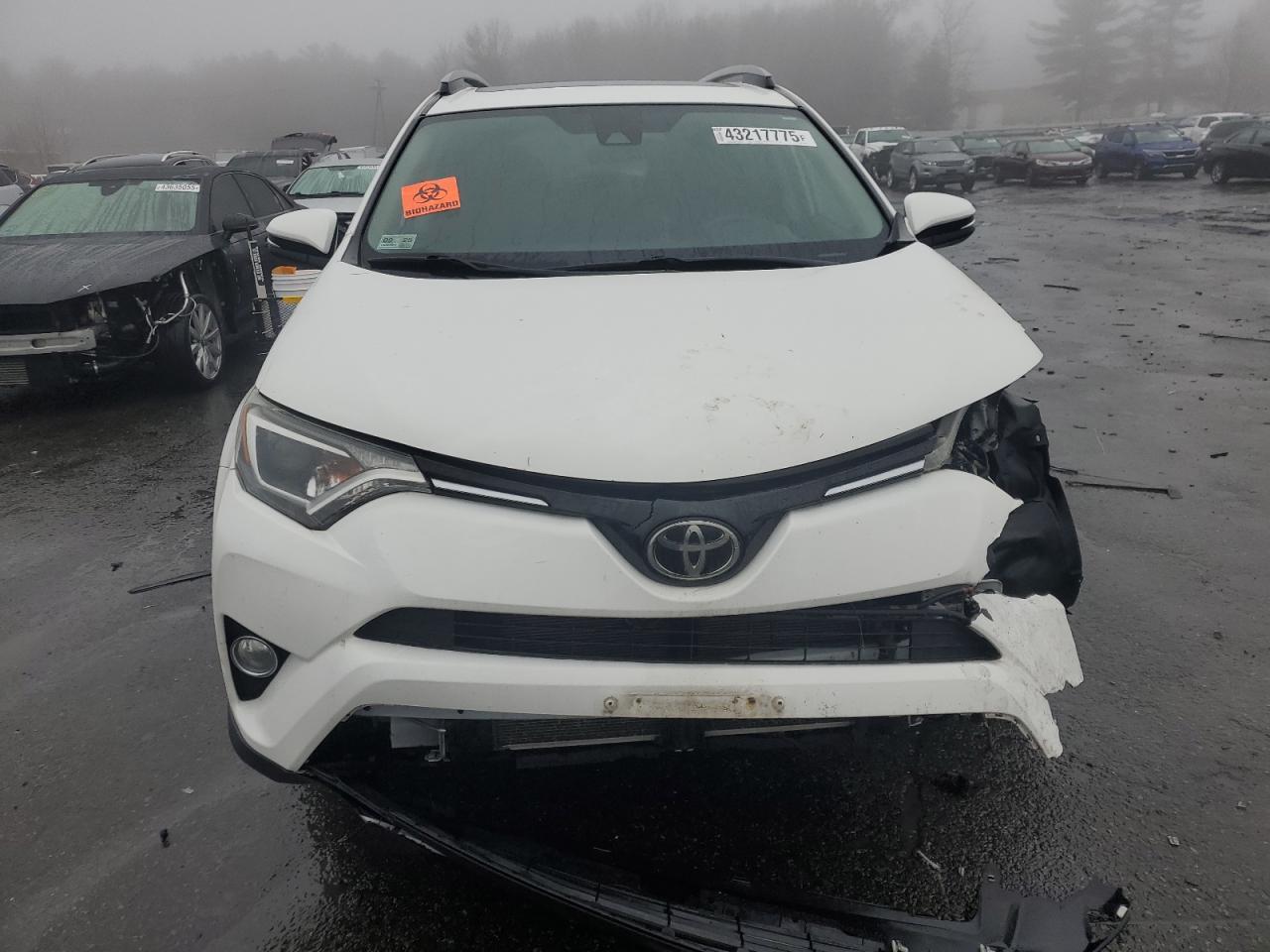 2017 Toyota RAV 4 - Image 5