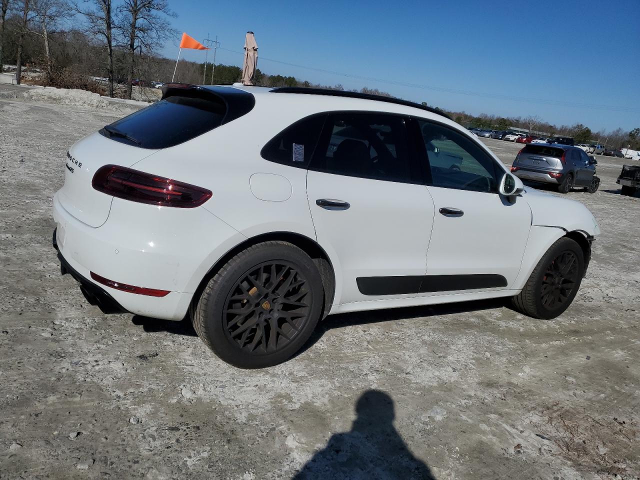 2017 Porsche Macan - Image 3
