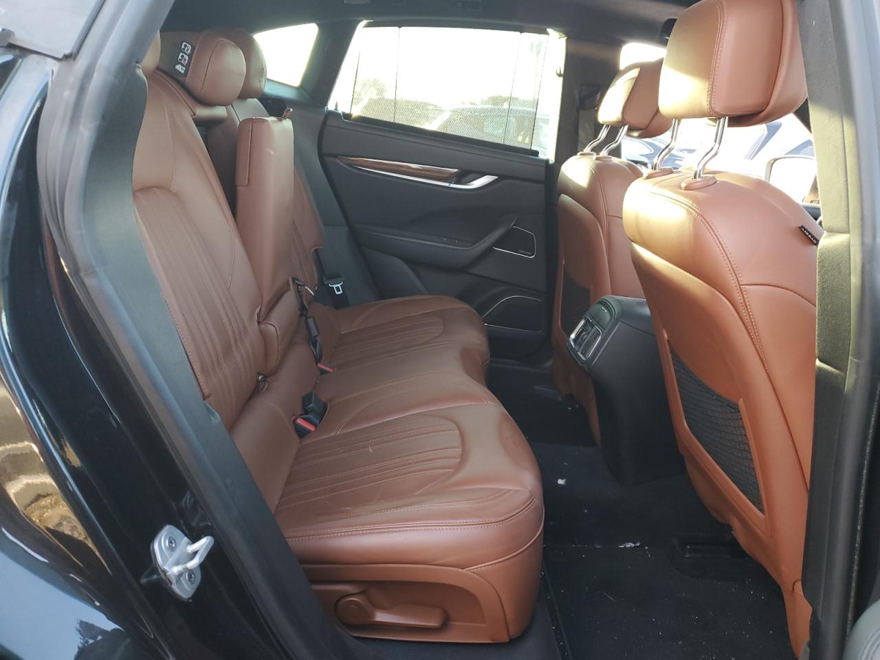 2017 Maserati Levante - Image 11