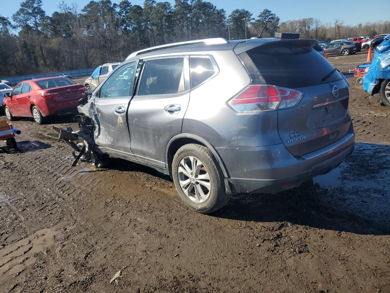 2016 Nissan Rogue - Image 2