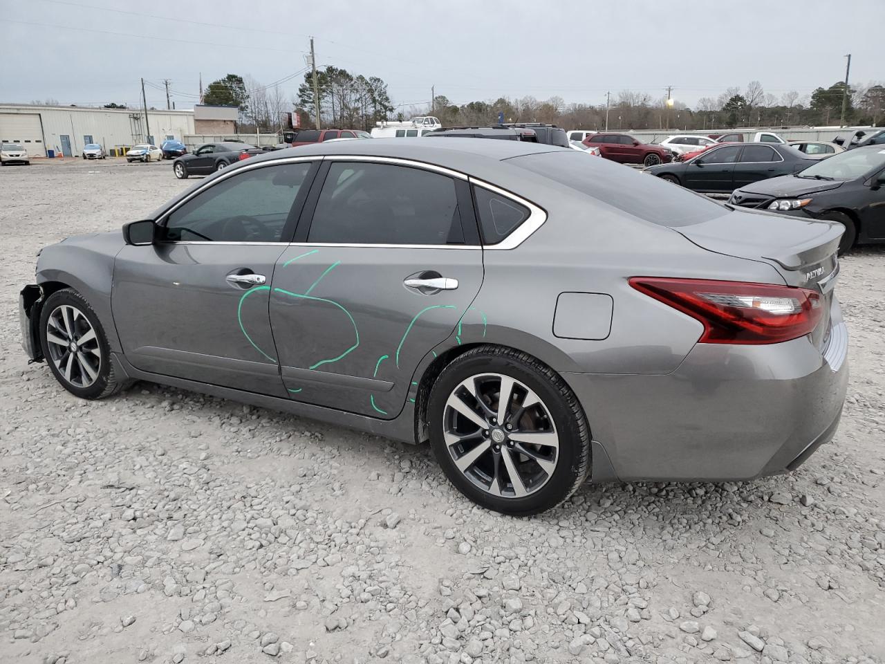 2017 Nissan Altima - Image 2