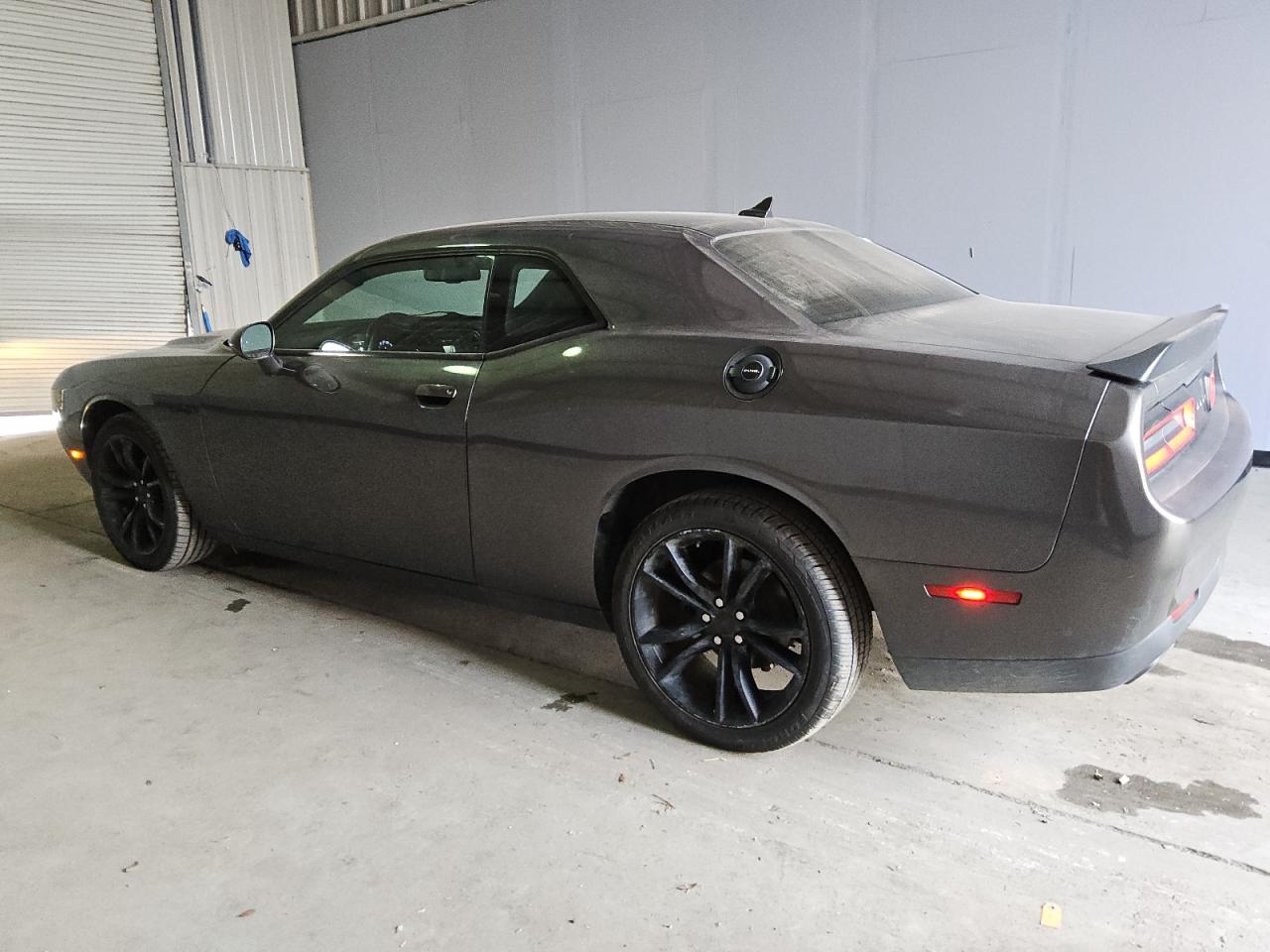 VIN 2C3CDZAG5GH349523 2016 DODGE CHALLENGER no.2