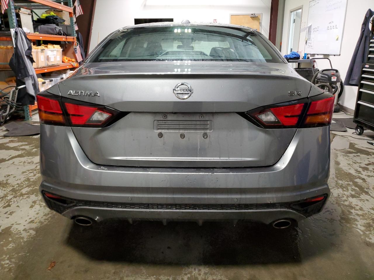 2022 Nissan Altima - Image 6