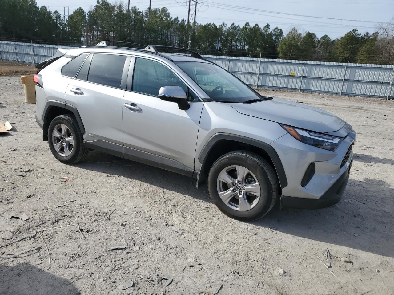 2022 Toyota RAV 4 - Image 4