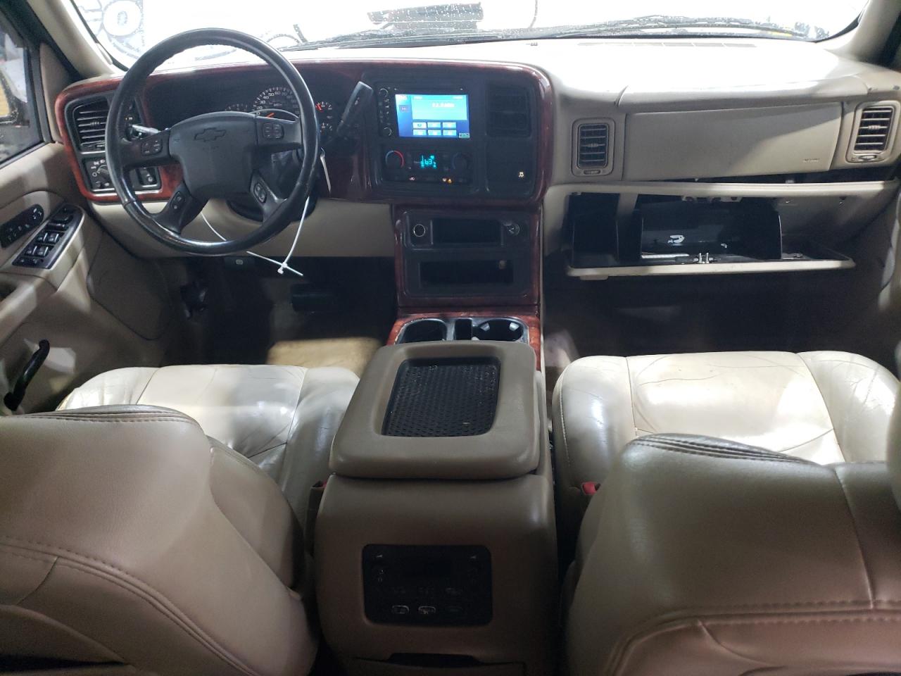 2005 Chevrolet Tahoe - Image 8