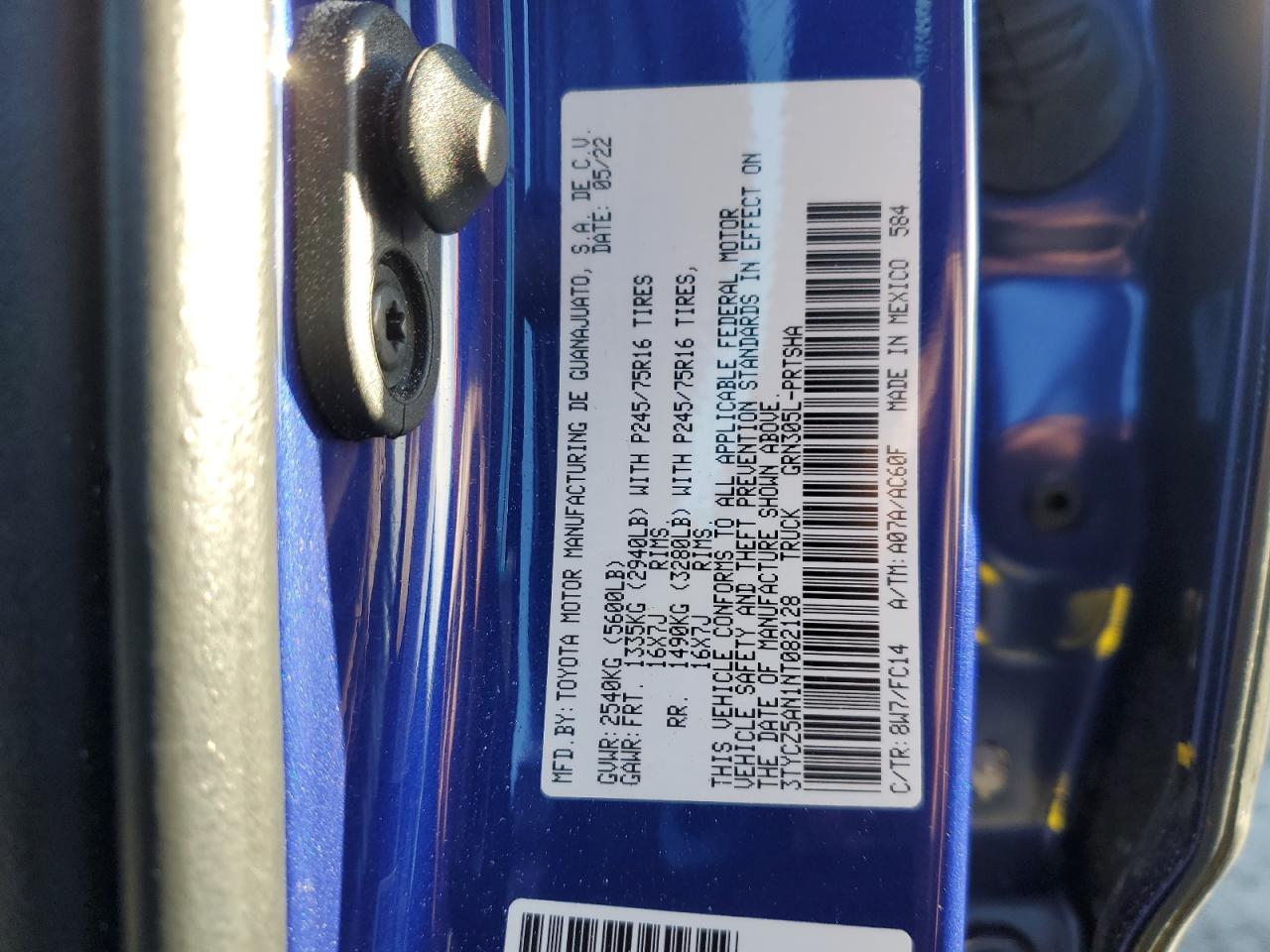 2022 Toyota Tacoma - Image 15