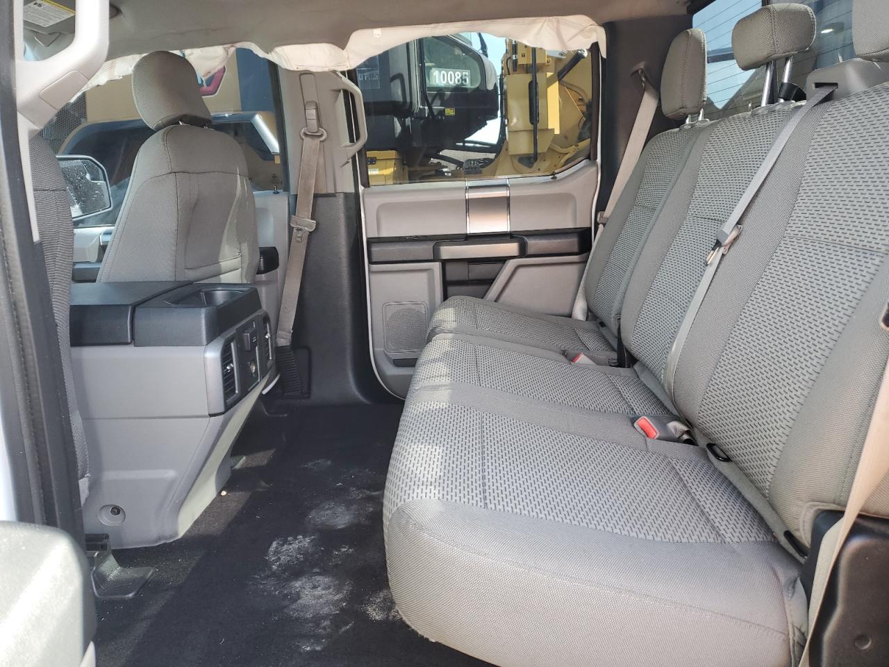 2015 Ford F-150 - Image 11