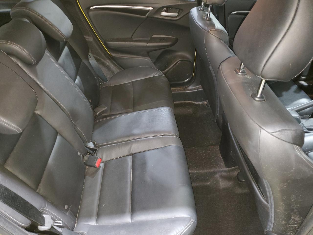 2015 Honda Fit - Image 11