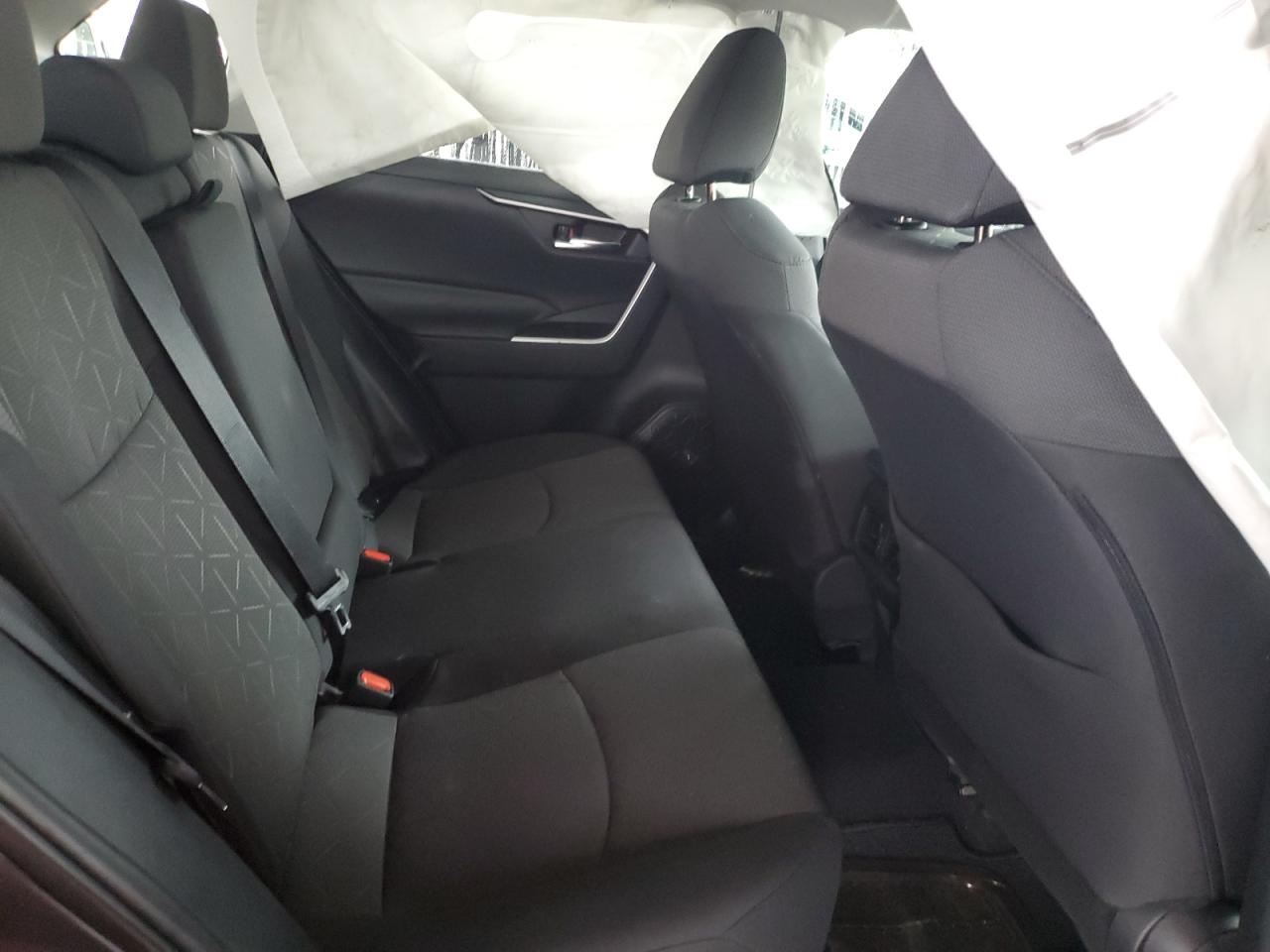 2021 Toyota RAV 4 - Image 10