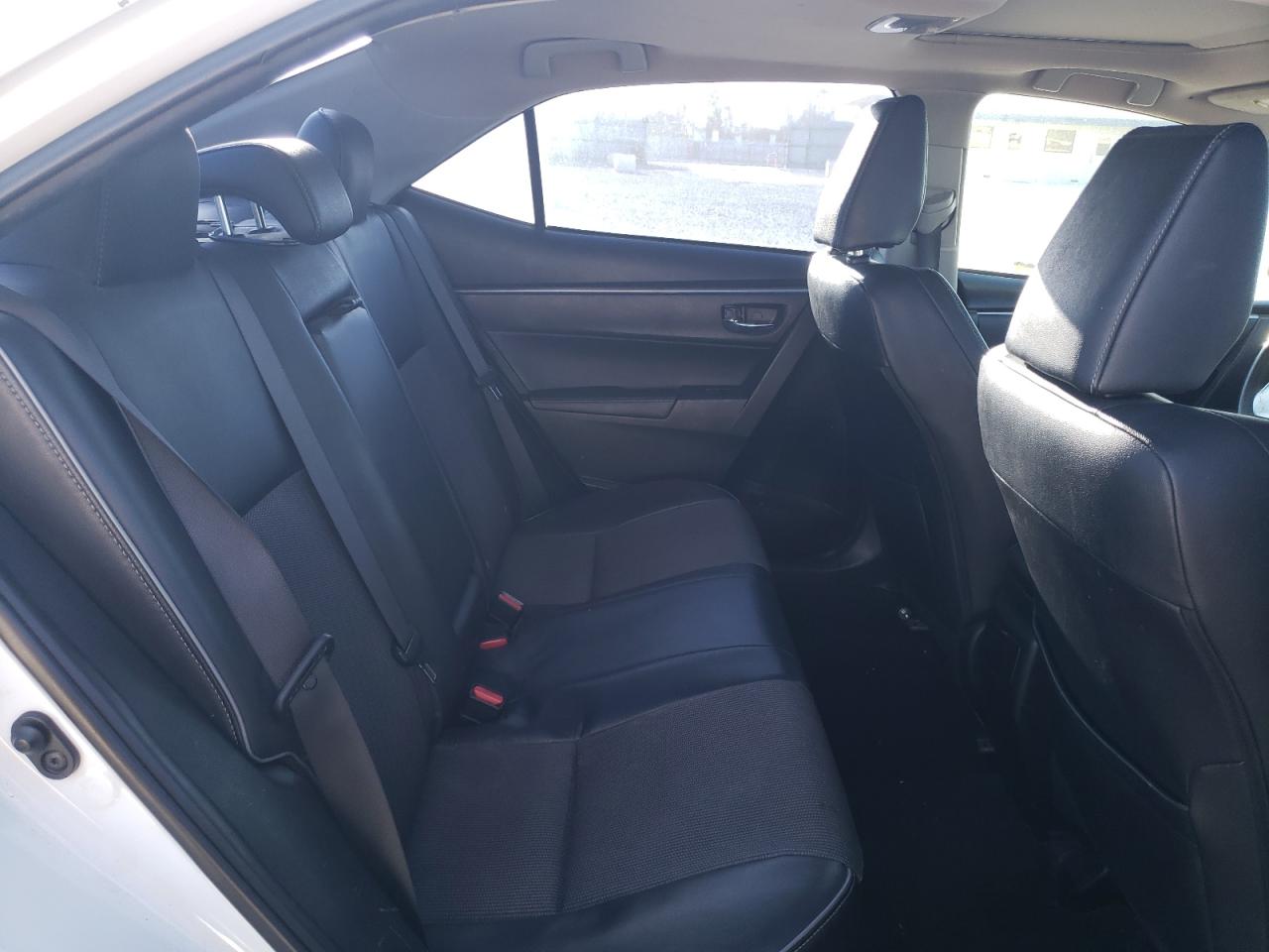2015 Toyota Corolla - Image 10