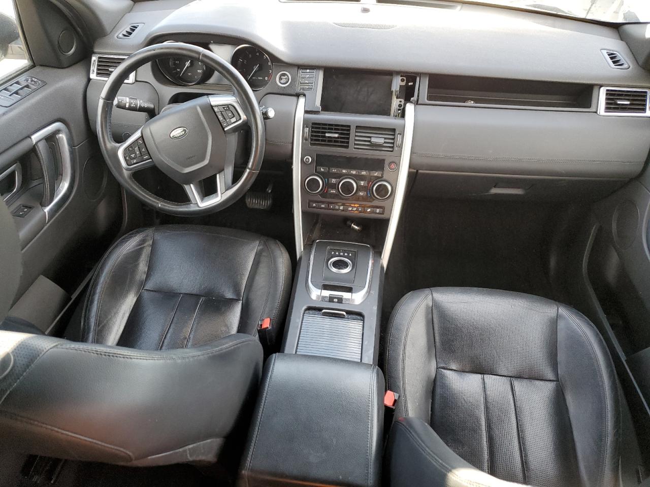 2016 Land Rover Discovery - Image 8