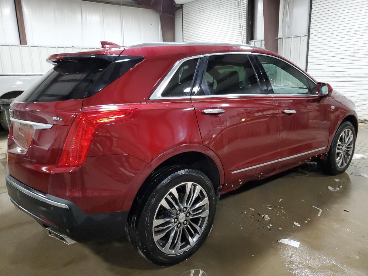 2018 Cadillac XT5 - Image 3