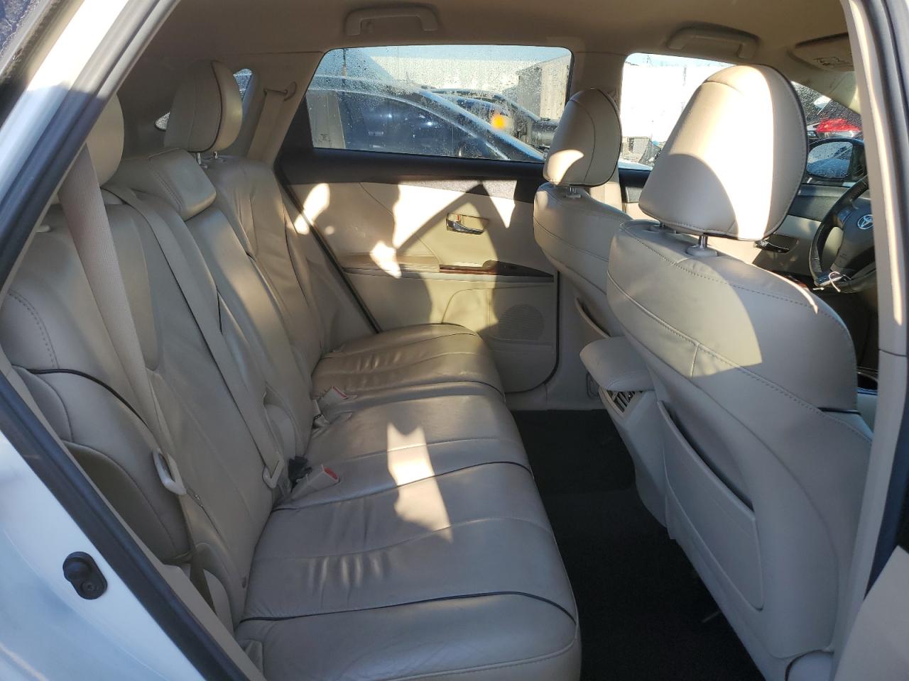 2011 Toyota Venza - Image 11