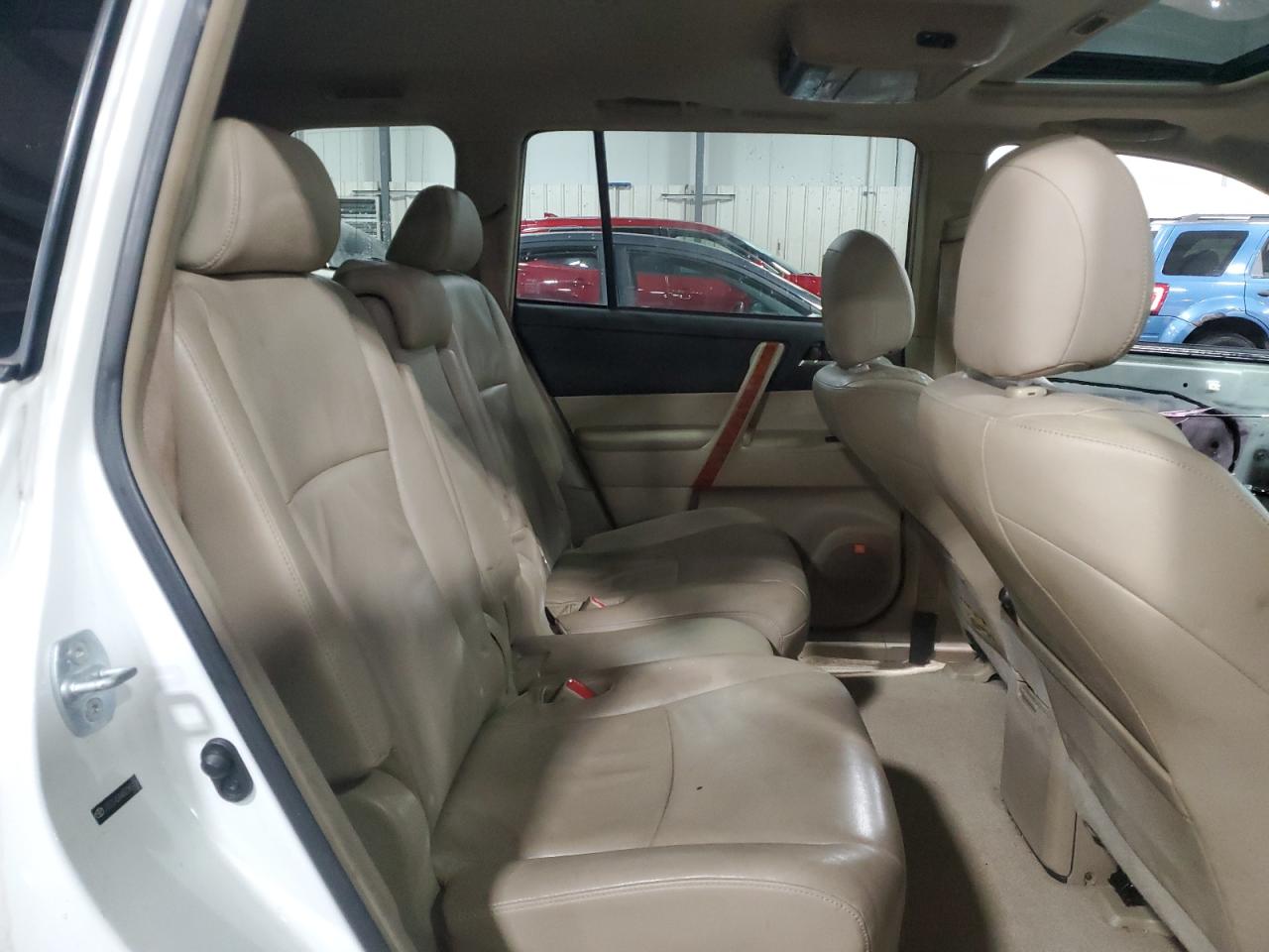 2008 Toyota Highlander - Image 11