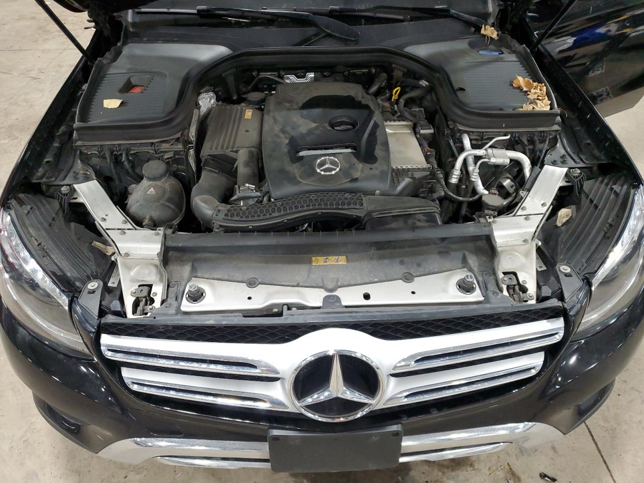 2017 Mercedes-Benz GLC - Image 13