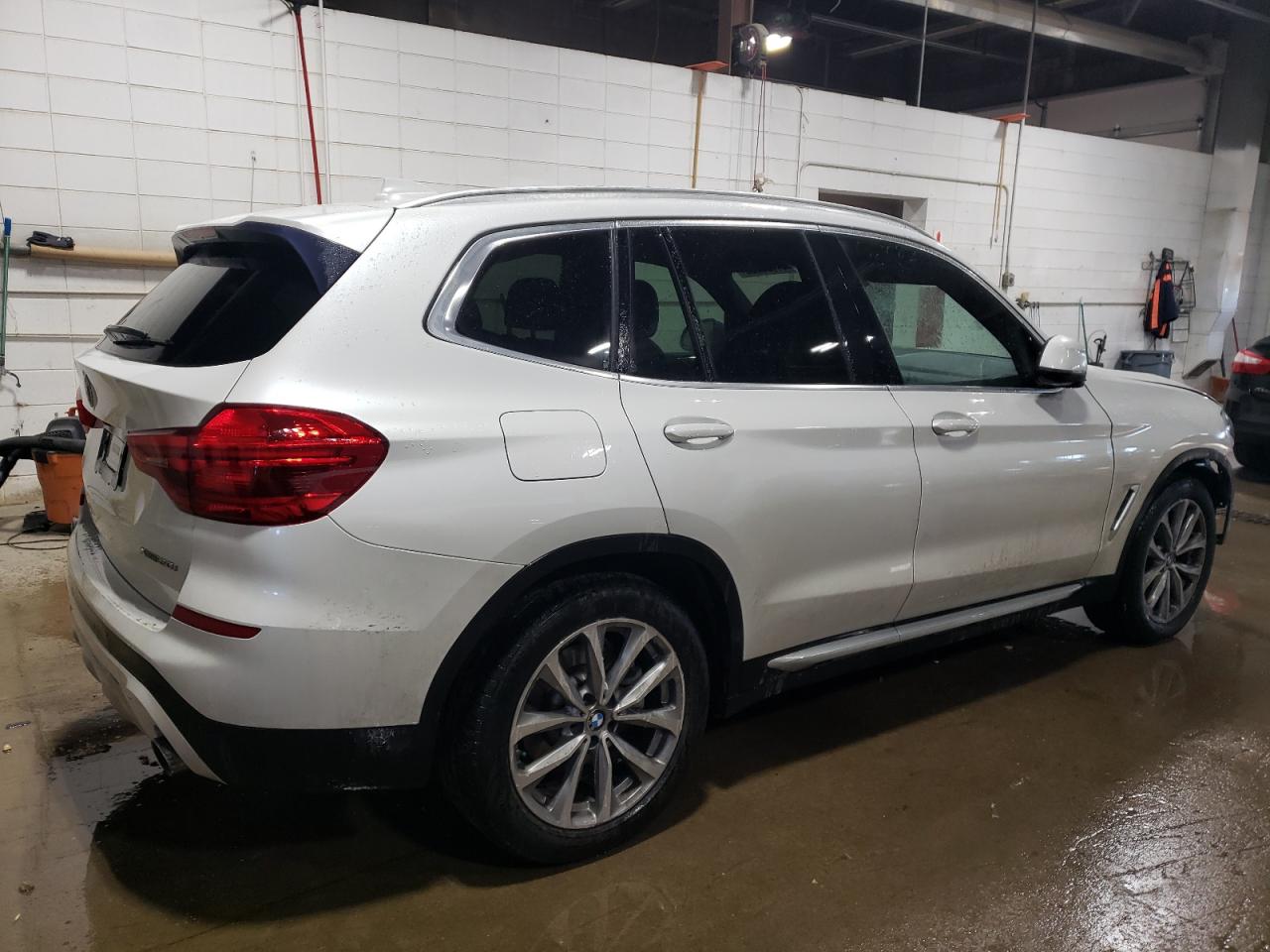2019 BMW X3 - Image 3
