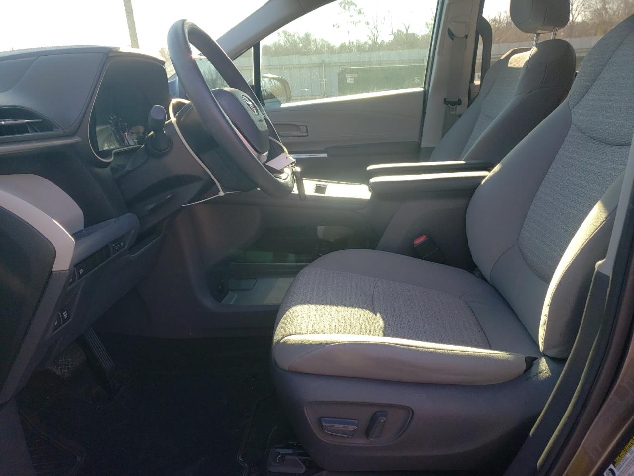 2021 Toyota Sienna Le VIN: 5TDBSKFC2MS023637 Lot: 88630285