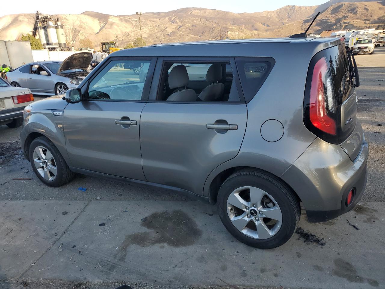 2017 Kia Soul - Image 2