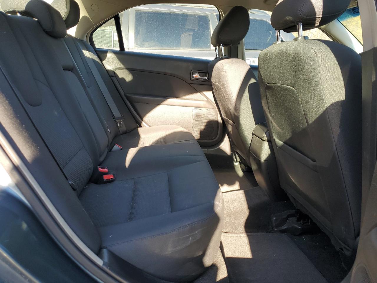 2012 Ford Fusion - Image 10