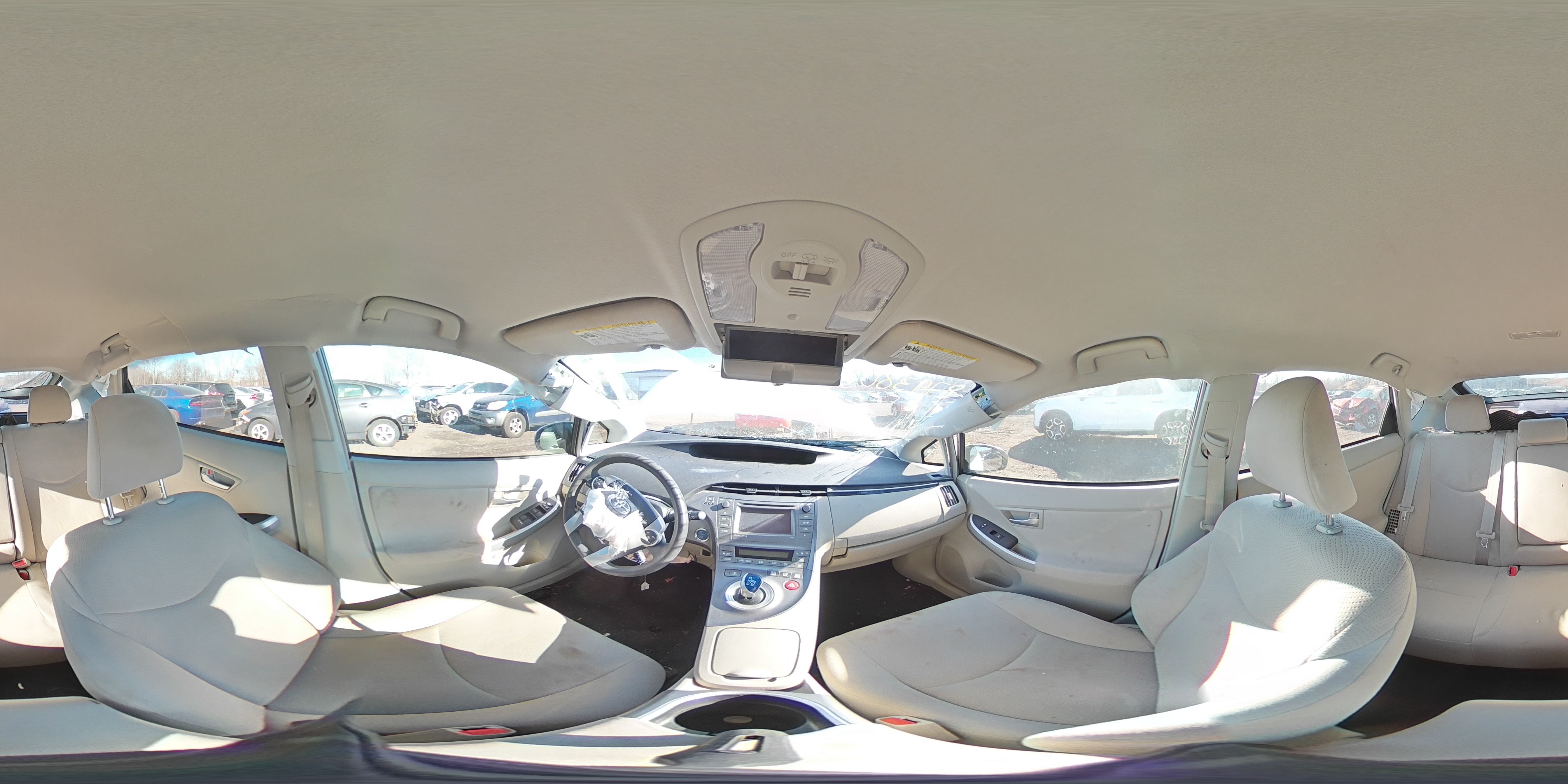 2014 Toyota Prius - Image 12