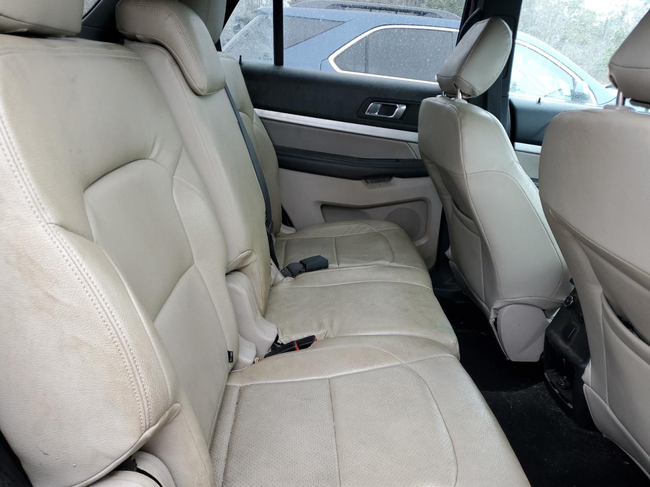 2018 Ford Explorer - Image 11
