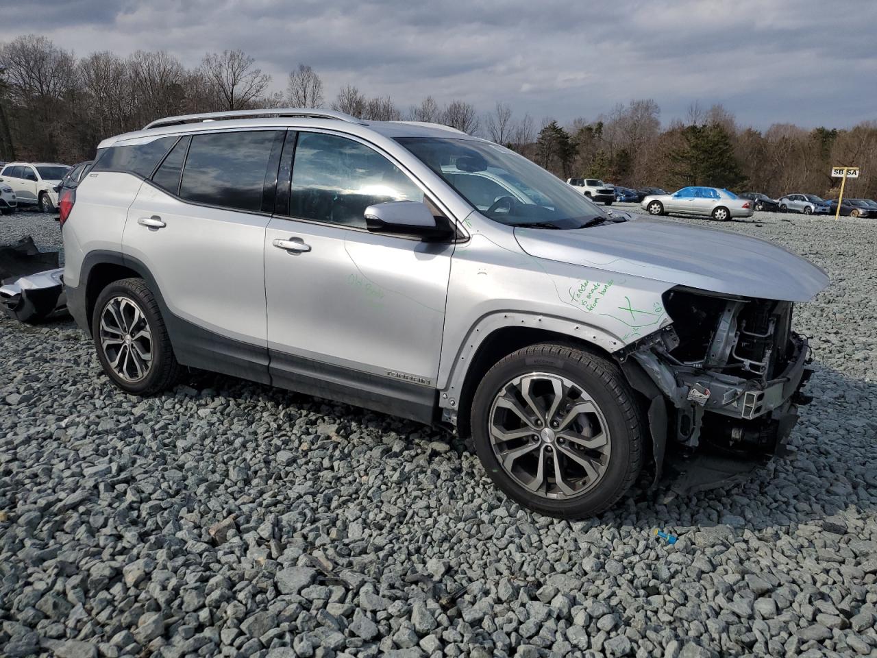 2019 GMC Terrain - Image 4