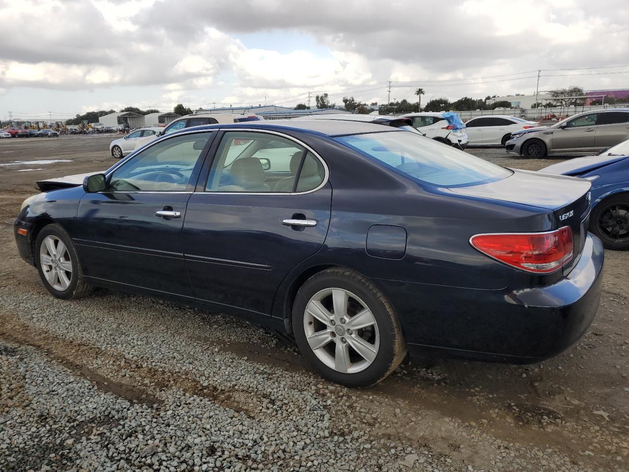 2006 Lexus ES - Image 2
