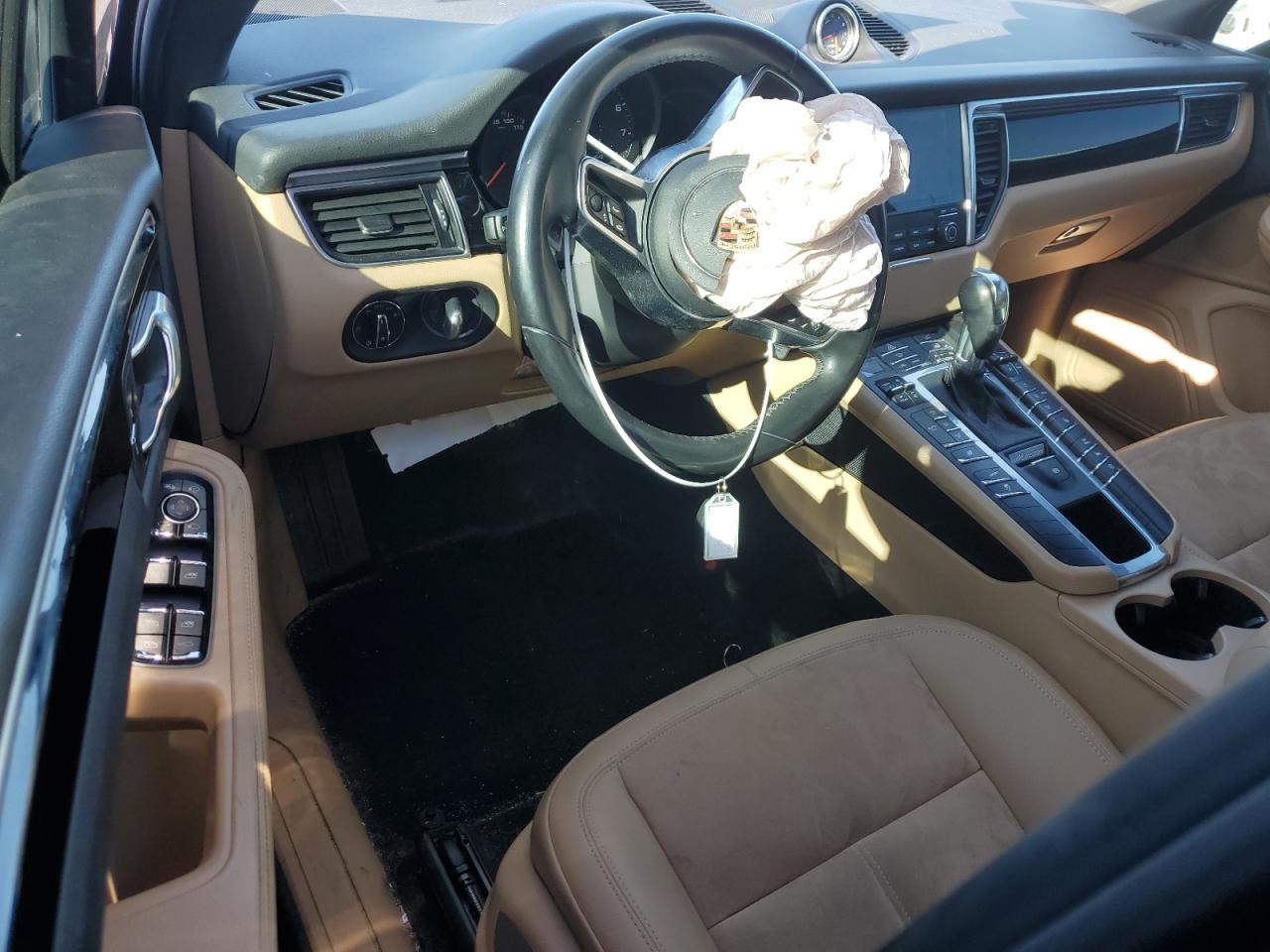 2018 Porsche Macan - Image 8