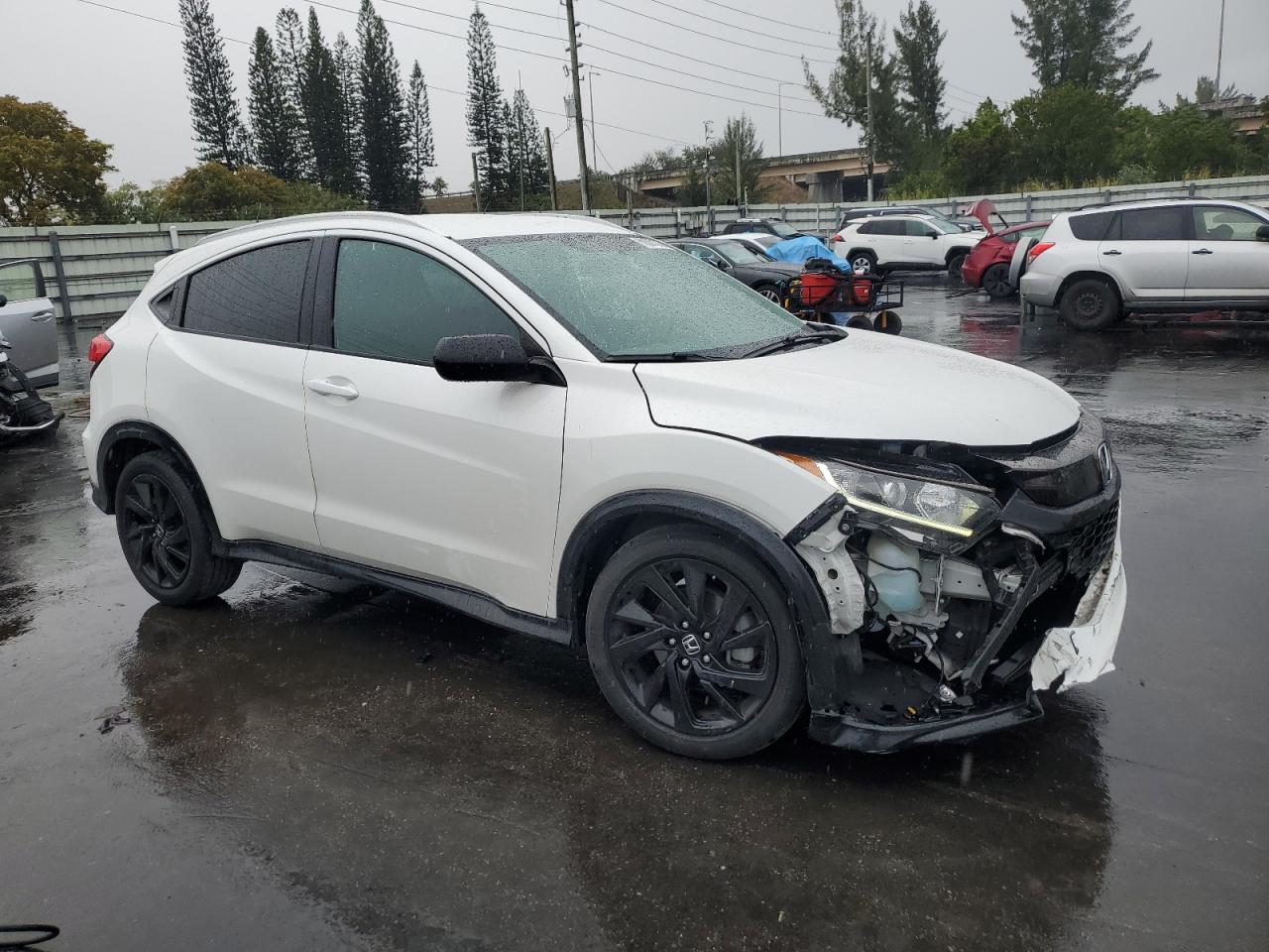 2022 Honda HR-V - Image 4