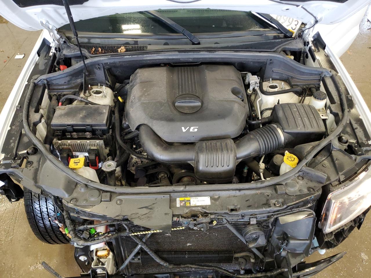 2015 Jeep Grand Cherokee - Image 12