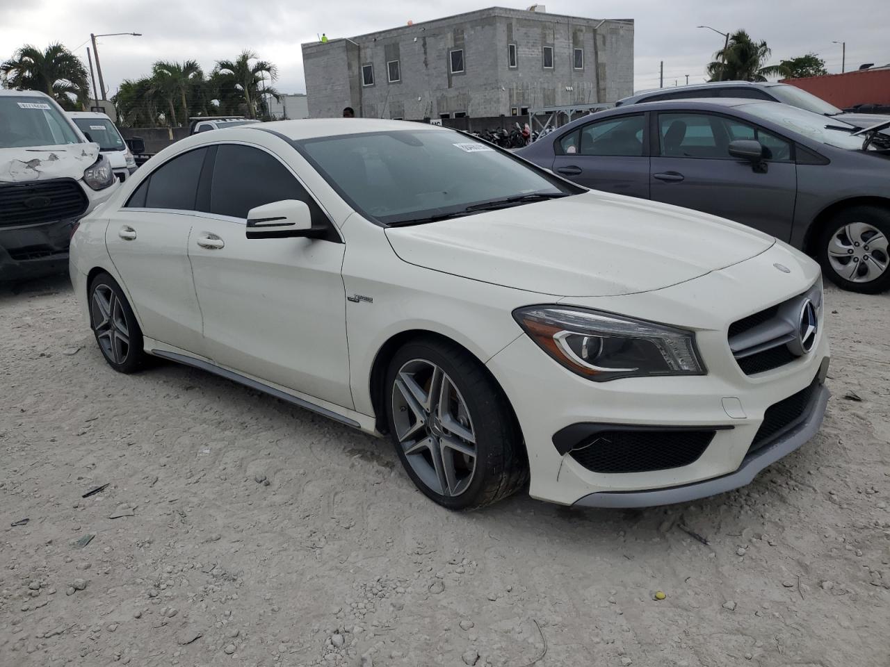 VIN WDDSJ5CB0EN123569 2014 MERCEDES-BENZ CLA-CLASS no.4