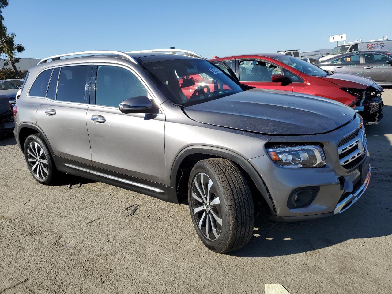 2022 Mercedes-Benz GLB - Image 4