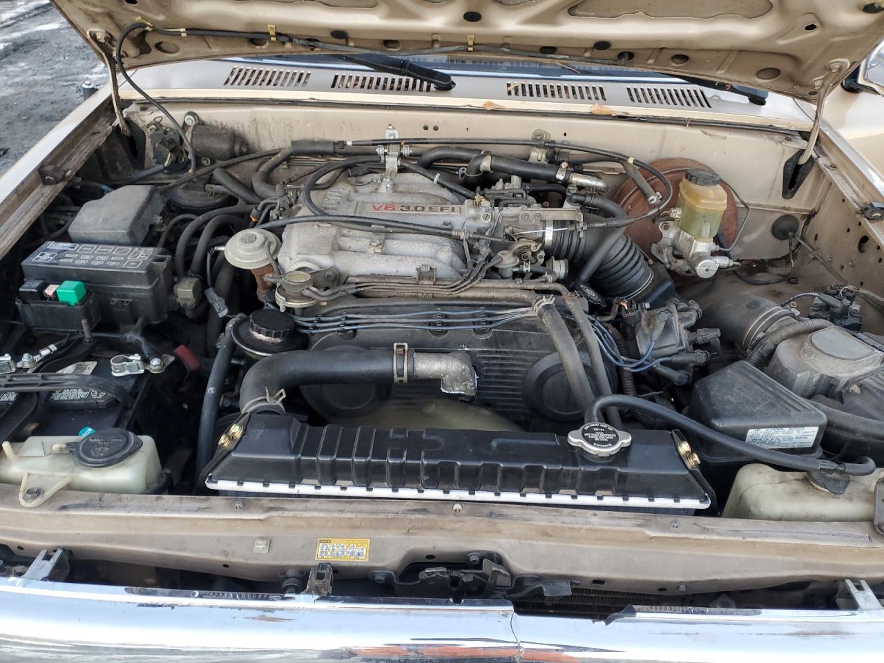 1995 Toyota 4Runner - Image 12