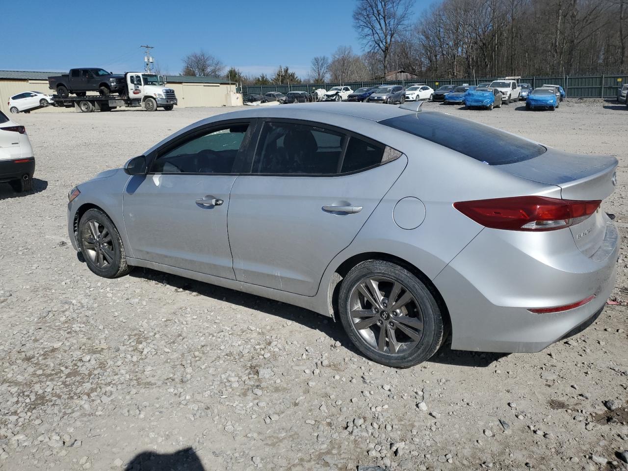 2017 Hyundai Elantra - Image 2