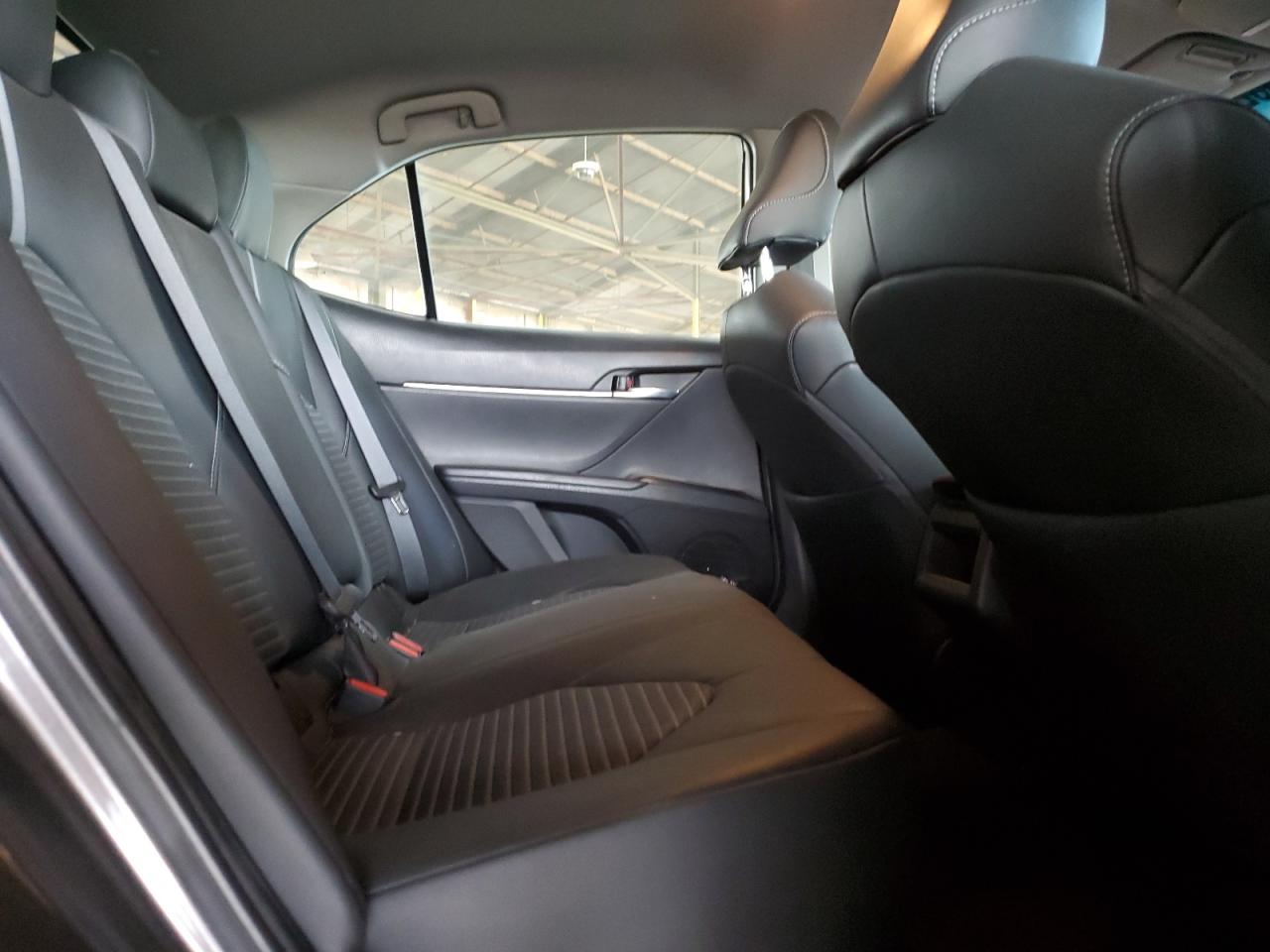 2019 Toyota Camry - Image 10
