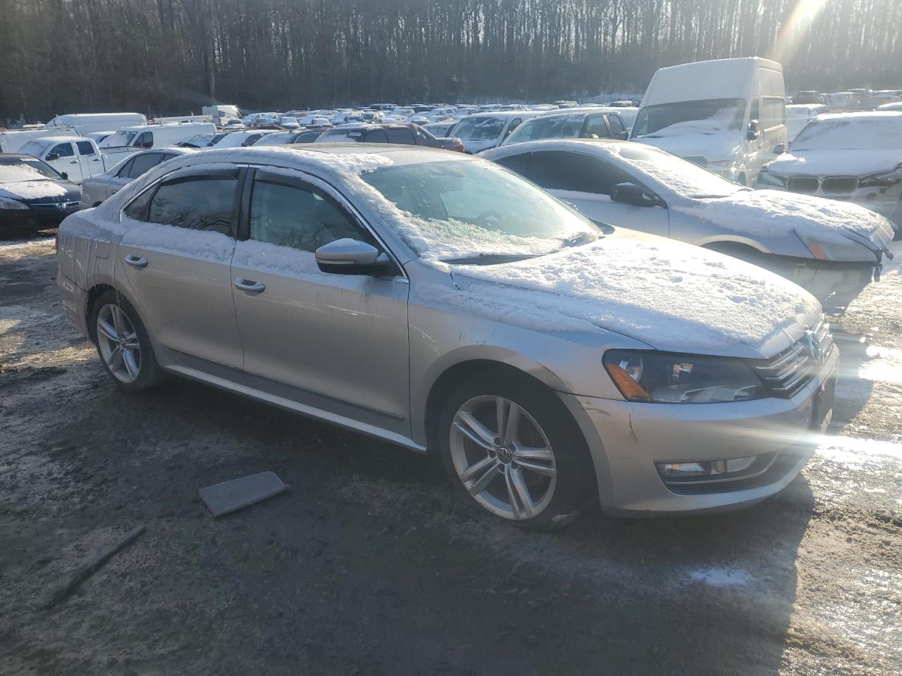 VIN 1VWCV7A38FC052979 2015 VOLKSWAGEN PASSAT no.4